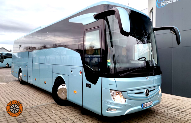 Mercedes Coach Tyre Fitting